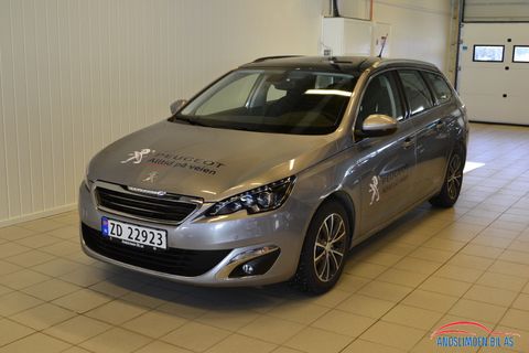 Peugeot 308 SW 1,2 PureTech 110hk Allure , Blue L.ine 2017, 25 000 km, kr 239 000,- Peugeot 308 SW 1,2 PureTech 110hk Allure , Blue L.ine 2017, 25 000 km, kr 239 000,-