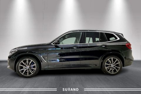 Med BMW X3 xDrive30e opplever du bærekraftige mobilitet og effektiv kjøredynamikk.