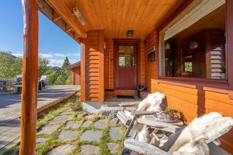 Rinden 18, Skare