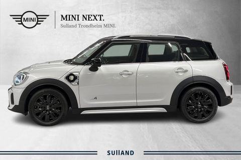 MINI Countryman Plug-In Hybrid utnytter kraften til å skape en spennende, men likevel bærekraftig, kjøreopplevelse.