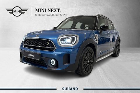 Praktisk MINI Countryman Cooper SE All4 Essential 2023!