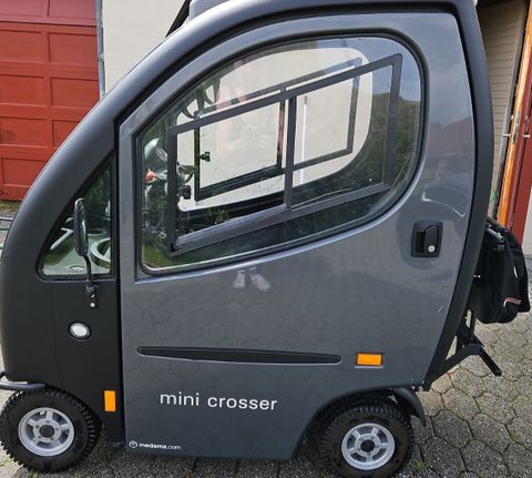 Brukt Mini Crosser Kabin Til Salgs () Brukt Mini Crosser Kabin Til Salgs