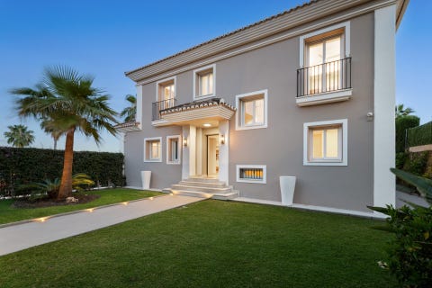 Drømmevilla i Marbella – Perfekt kombinasjon av beliggenhet, luksus og utsikt - 510kvm med 6 soverom – bilde 5