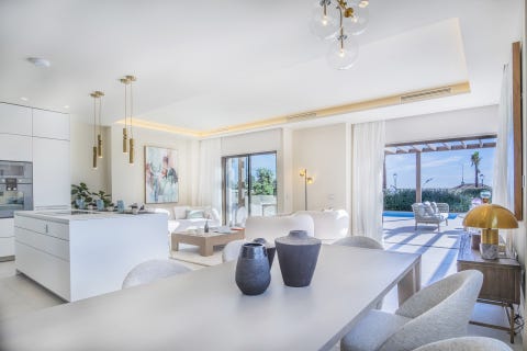 Estepona - Nybygget strandvilla i eksklusivt inngjerdet område - Spektakulær utsikt over Middelhavet – bilde 11