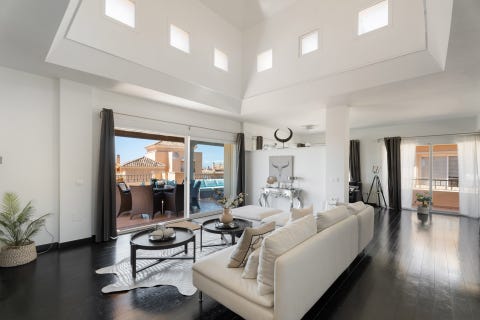 Elviria - Luksuriøs Duplex Penthouse med panoramautsikt og sentral beliggenhet - 286kvm terrasse – bilde 2
