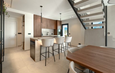 Bo midt i Marbella - Duplex penthouse med solrike terrasser og frontlinjeutsikt mot La Concha – bilde 4