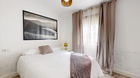 Nueva Andalucía - Sjarmerende 2-soveroms leilighet i hjertet av La Campana – Perfekt investering! – bilde 4