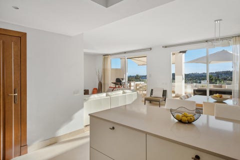 Eksklusiv 3-soveroms duplex-penthouse - Panoramautsikt over Middelhavet, La Concha og golfbanene, med takterrasse – bilde 8