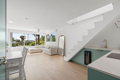 Stilfull 2-soveroms leilighet med spektakulær utsikt - Totalrenovert, Midt i Nueva Andalucía, 18kvm takterrasse – bilde 6