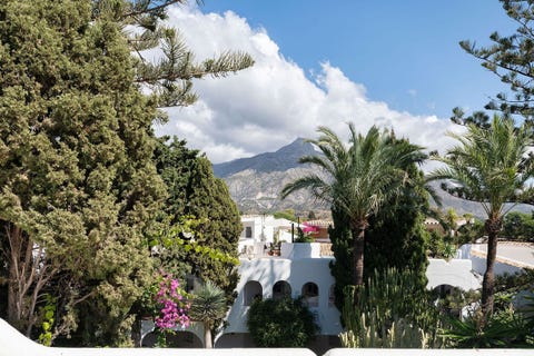 Stilfull 2-soveroms leilighet med spektakulær utsikt - Totalrenovert, Midt i Nueva Andalucía, 18kvm takterrasse – bilde 3