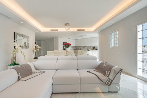 Marbella - Eksklusivt nyrenovert townhouse med spektakulær takterrasse i populære Aloha Pueblo – bilde 6