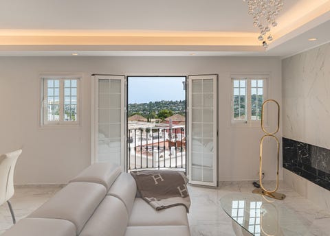 Marbella - Eksklusivt nyrenovert townhouse med spektakulær takterrasse i populære Aloha Pueblo – bilde 8