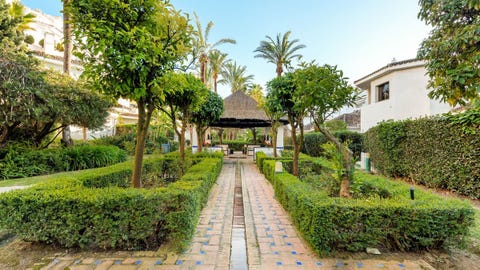 Elviria, Golden Beach - Eksklusiv, Totalrenovert 2-soveroms bakkeplan leilighet - Selges fullt møblert!! – bilde 7
