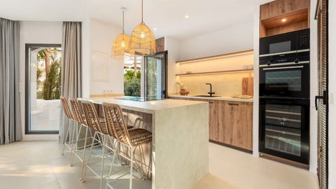 Elviria, Golden Beach - Eksklusiv, Totalrenovert 2-soveroms bakkeplan leilighet - Selges fullt møblert!! – bilde 4