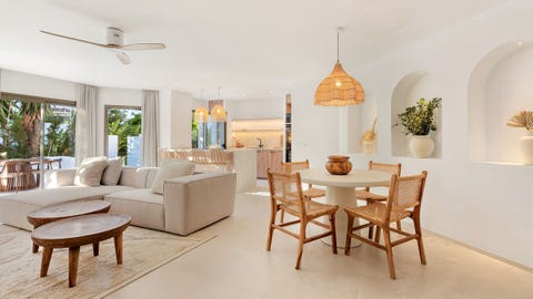 Elviria, Golden Beach - Eksklusiv, Totalrenovert 2-soveroms bakkeplan leilighet - Selges fullt møblert!! – bilde 3