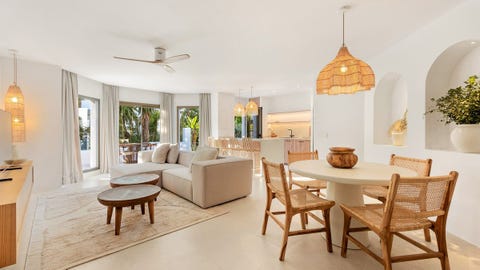 Elviria, Golden Beach - Eksklusiv, Totalrenovert 2-soveroms bakkeplan leilighet - Selges fullt møblert!! – bilde 5