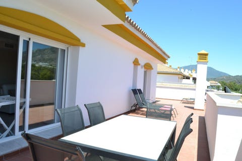 Fullt møblert 2-sov Penthouse leilighet med panoramautsikt mot La Concha og Middelhavet - Få minutter fra Puerto Banús – bilde 6