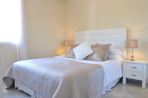 Fullt møblert 2-sov Penthouse leilighet med panoramautsikt mot La Concha og Middelhavet - Få minutter fra Puerto Banús – bilde 12