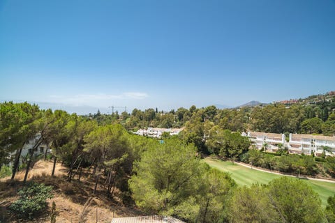 Elegant, totalrenovert 3-soveroms duplexleilighet med solrike terrasser i La Quinta – bilde 11