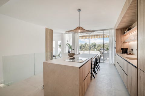 Elegant, totalrenovert 3-soveroms duplexleilighet med solrike terrasser i La Quinta – bilde 2