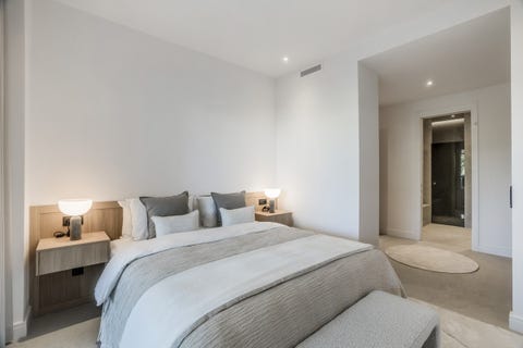 Marbella - Eksklusiv designerleilighet i ikoniske Altos Reales, sentral beliggenhet- 145kvm og 3 soverom -Fullt møblert! – bilde 8