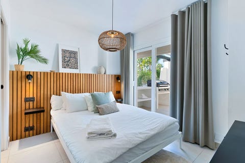 UNDER OFFER - Stilren 3-soveroms duplex-penthouse med solrik vestvendt terrasse i populære Los Naranjos de Marbella – bilde 6