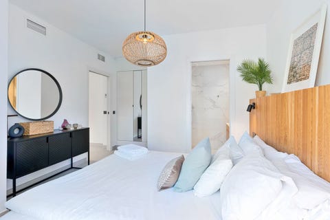 UNDER OFFER - Stilren 3-soveroms duplex-penthouse med solrik vestvendt terrasse i populære Los Naranjos de Marbella – bilde 8