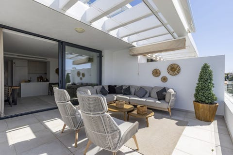 Eksklusiv 2-soveroms penthouse med 96m² terrasse i Cortijo del Golf - Moderne luksus på New Golden Mile – bilde 3