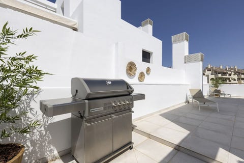 Eksklusiv 2-soveroms penthouse med 96m² terrasse i Cortijo del Golf - Moderne luksus på New Golden Mile – bilde 7