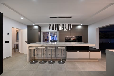 Estepona / Marbella - Fantastisk nyrenovert villa med 10 soverom, utleiedel med eget basseng – bilde 6