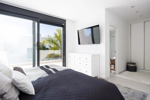 Estepona Øst - Moderne 3-soveroms rekkehus med takterrasse, havutsikt og sol hele dagen - Bygget 2023 – bilde 8