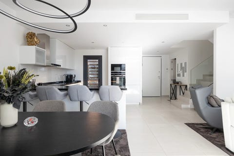 Estepona Øst - Moderne 3-soveroms rekkehus med takterrasse, havutsikt og sol hele dagen - Bygget 2023 – bilde 6
