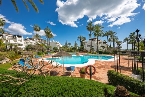 Estepona Sentrum - Romslig 2-soveroms hageleilighet i eksklusivt strandkompleks med direkte adkomst til stranden – bilde 10