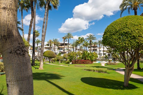 Estepona Sentrum - Romslig 2-soveroms hageleilighet i eksklusivt strandkompleks med direkte adkomst til stranden – bilde 12