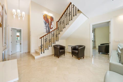 Estepona / Marbella - Andalusisk villa med moderne preg - 5 soverom, stor hage og oppvarmet basseng – bilde 6