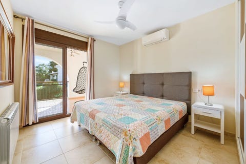 Estepona / Marbella - Andalusisk villa med moderne preg - 5 soverom, stor hage og oppvarmet basseng – bilde 11