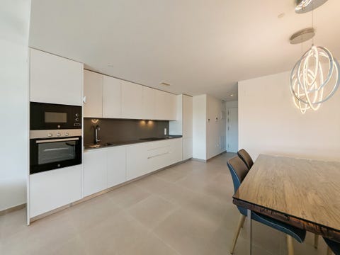 Moderne 2-soveroms leilighet på bakkeplan med privat hage i populære Cancelada – bilde 7