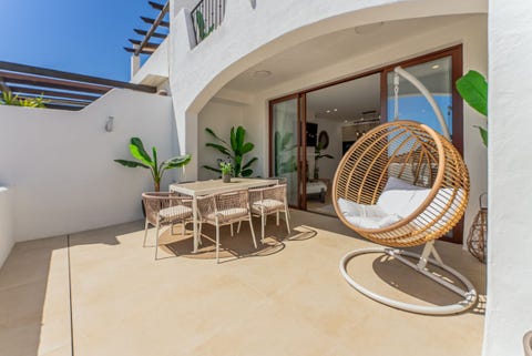 Unik 3-soveroms rekkehus med panoramautsikt mot havet - 33kvm terrasse med privat jacuzzi - Eksklusivt boligområde – bilde 8