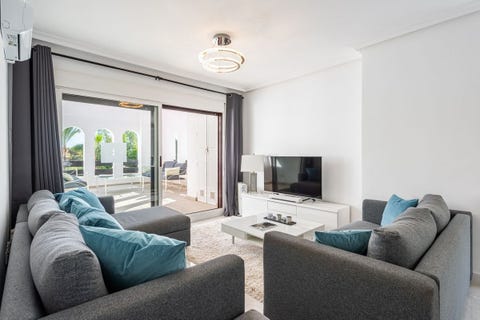 Nueva Andalucia - Totalrenovert 3-soveroms med solrik terrasse og gangavstand til Puerto Banus – bilde 3
