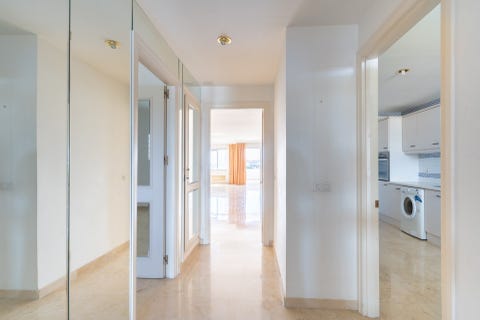 Marbella Vest - Lys 2-soveroms leilighet med panoramautsikt - Golf, hav og fjell i Guadalmina Alta – bilde 10