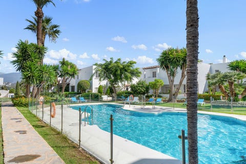 Nueva Andalucia - Oppgradert 4-soveroms i lukket sameie – ideell for bolig eller investering – bilde 9