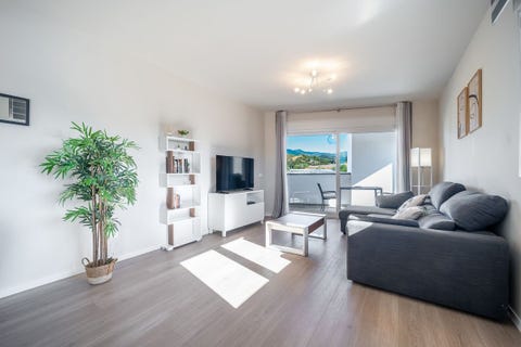 Estepona - Elegant 2-soveroms leilighet med turistlisens i attraktivt boligkompleks – bilde 2