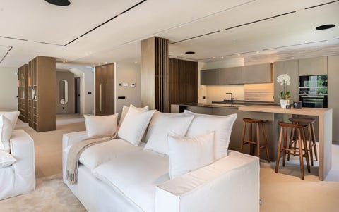 Estepona Øst - Eksklusiv, totalrenovert villa med nordisk eleganse i Atalaya – nær Marbella – bilde 3