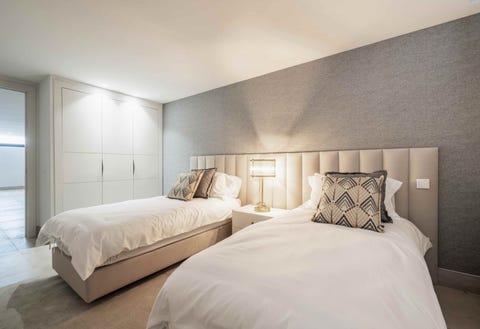 Estepona Øst - Moderne luksusvilla med solarium, kino og privat basseng i New Golden Mile – bilde 9