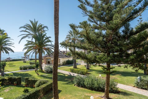 Mijas Costa - 2-soveroms Strandlinjeleilighet i eksklusivt og veletablert sameie - Vakker utsikt mot Middelhavet – bilde 2