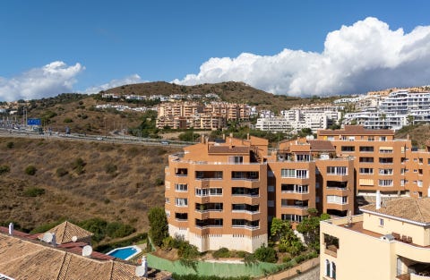 Mijas Costa - Eksklusiv 2-soveroms toppleilighet med privat solarium og spektakulær havutsikt - Tot 150kvm terrasse – bilde 12