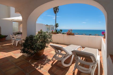 Mijas Costa - Førstelinje 3-soveroms leilighet med privat terrasse og utsikt mot havet – bilde 12