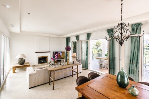 Estepona - Sjarmerende villa på første linje golf ved La Resina Golf med 5 soverom – bilde 11