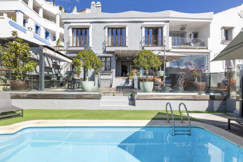 Benahavís - Sjarmerende townhouse med privat basseng og havutsikt i idylliske La Heredia – bilde 2