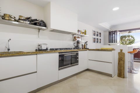 Benahavís - Sjarmerende townhouse med privat basseng og havutsikt i idylliske La Heredia – bilde 9